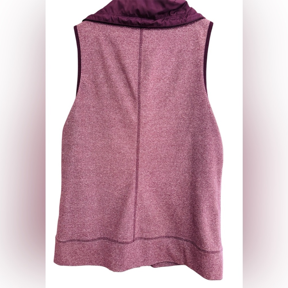 Under Armour Cold Gear Women's Maroon  zip Vest
 Sz M - Picture 3 of 5